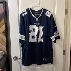 Dallas Cowboys on field XL jersey